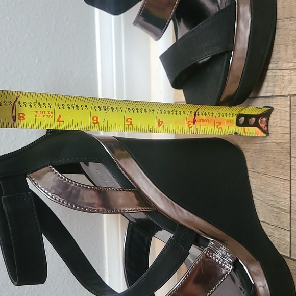 NWOT Michael Antonio Black and Metalic Platform 5" wedges. Never worn. - Picture 2 of 7